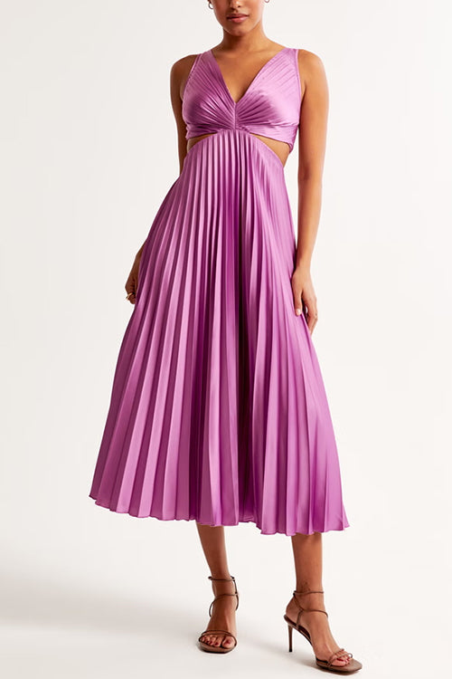 Gabrielle™ Neck Cut-Out Pleated Maxi Dress