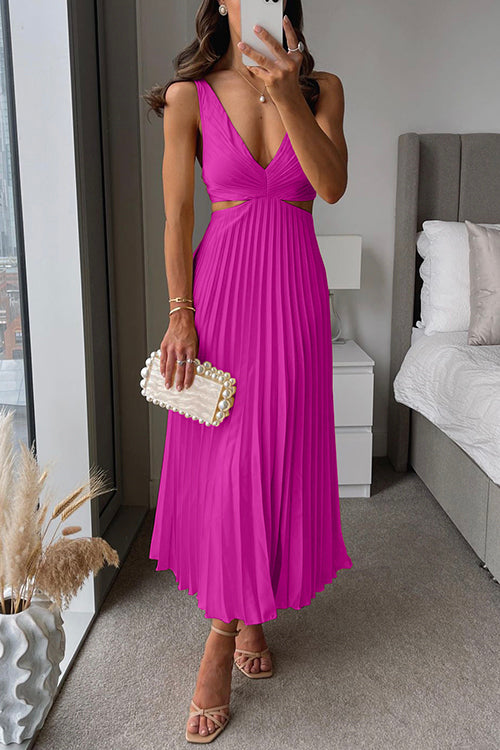 Gabrielle™ Neck Cut-Out Pleated Maxi Dress