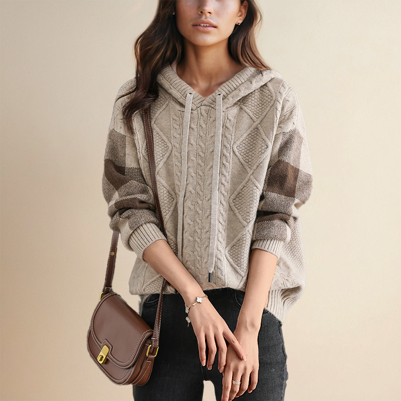 Clemence - Hooded Sweater