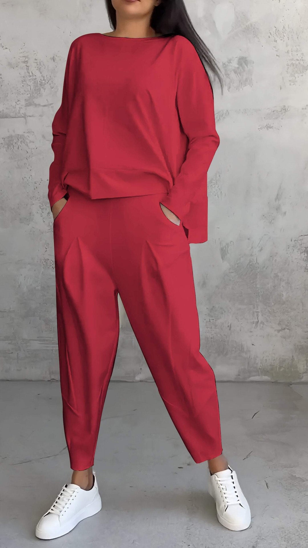 Patricia - Leisure suit with round neckline and long sleeves