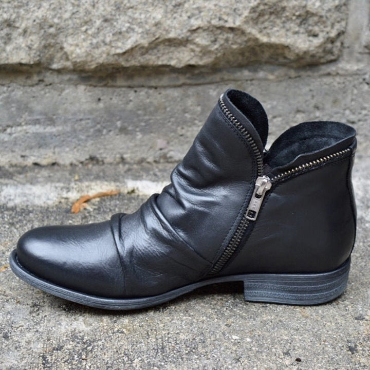 Sue - Leather boots with zip fastener